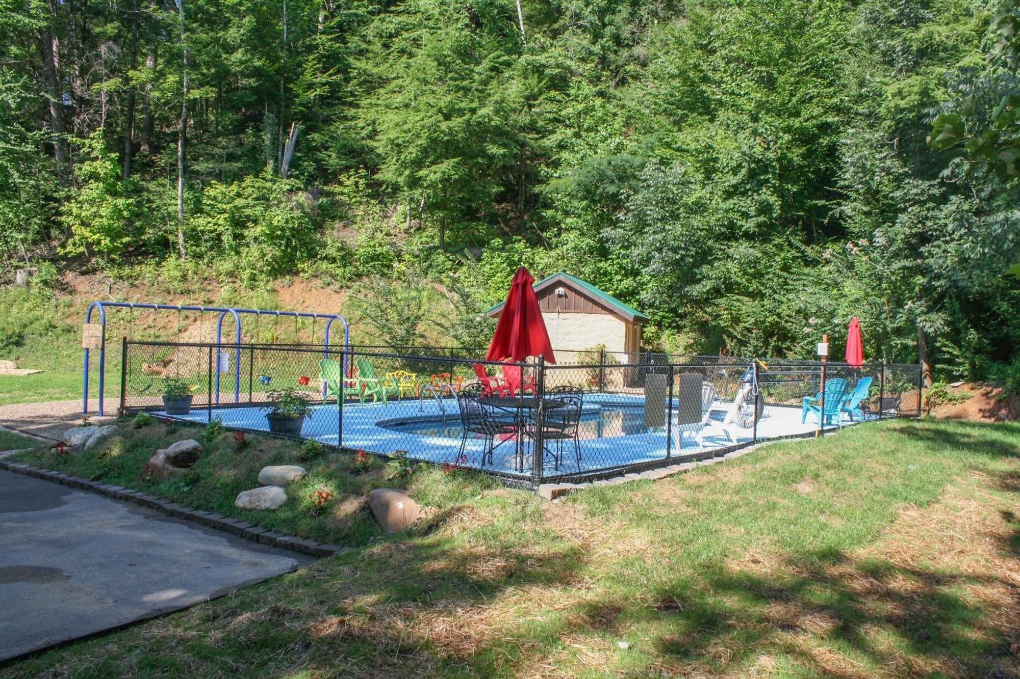 270 Black Bear Retreat Cabin Gatlinburg Exterior photo